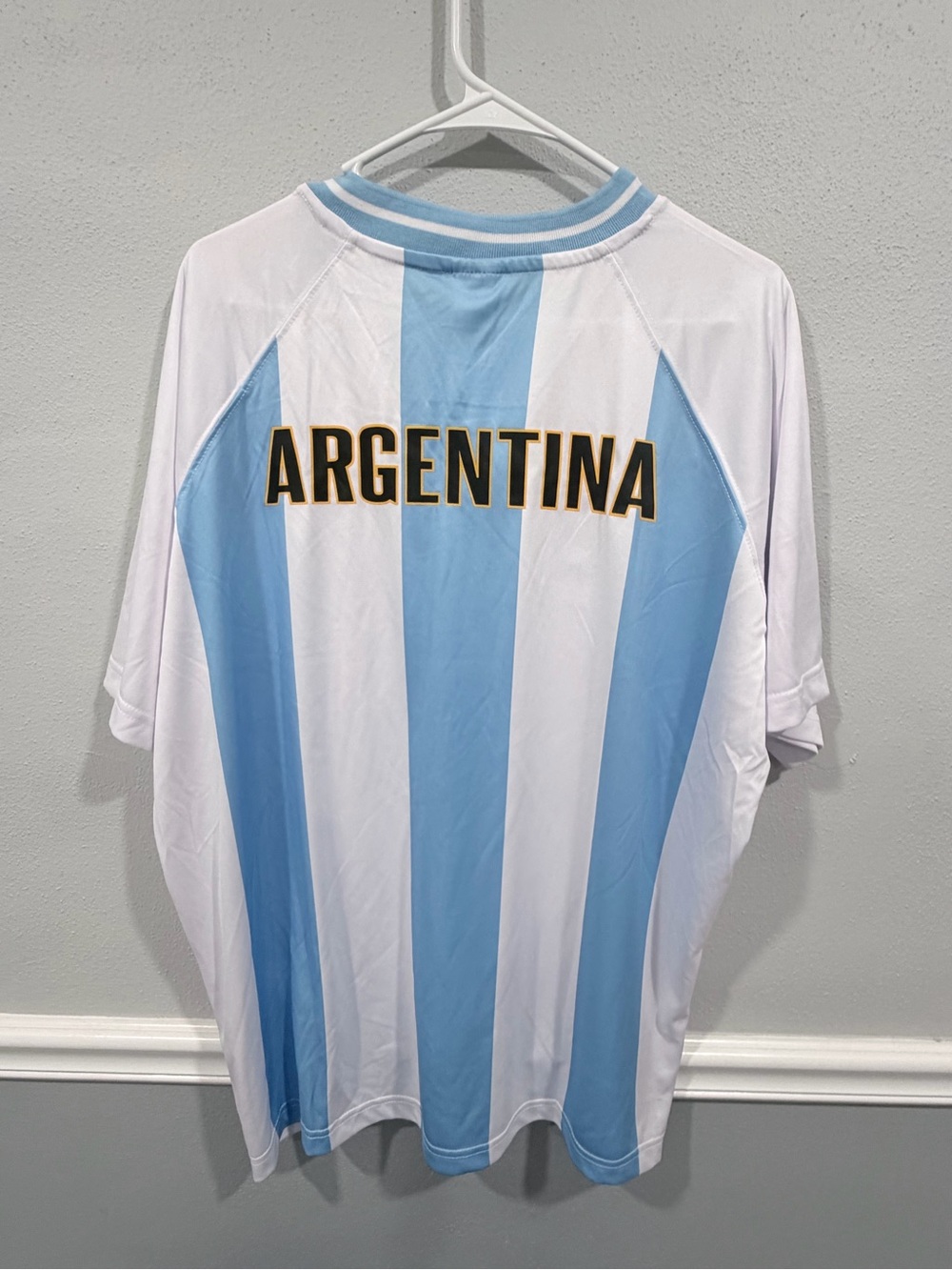 Umbro Argentina Soccer Jersey Mens Small White Striped NWT V-Neck Shirt - Picture 4 of 4
